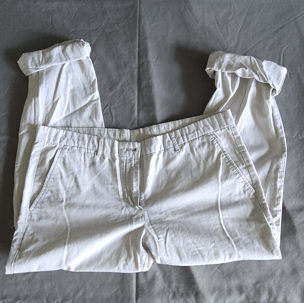 GAP Casual White Rolled-Up Pants